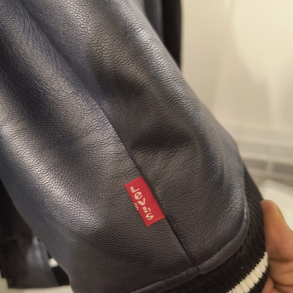 Levi's Women's Mixed Media Varisty Bomber Jacket - Picture 6 of 8